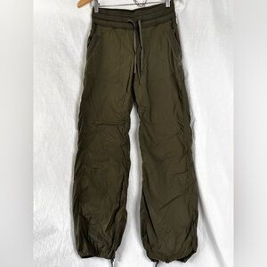 Lululemon Women Size 6 Olive Green Mid Rise Dance Joggers Yoga Wide Leg Sporty